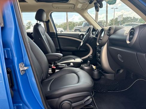 Used 2012 MINI Cooper Countryman FWD image 9