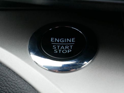 Certified 2022 Ford Explorer XLT w/ Equipment Group 202A image 24