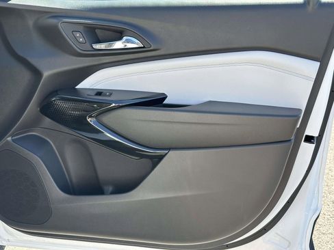 New 2026 Chevrolet Trax LT w/ Driver Confidence Package FWD image 26