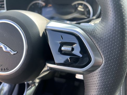 Certified 2023 Jaguar F-PACE R-Dynamic S AWD/4WD image 23