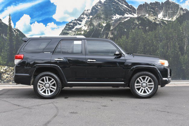 Used 2010 Toyota 4Runner Limited AWD/4WD image 2