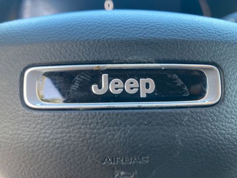 Used 2022 Jeep Grand Cherokee L Limited image 26