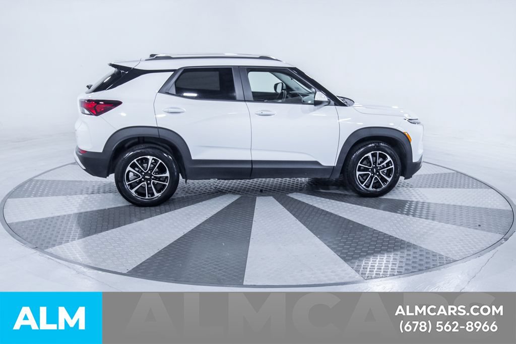 Used 2025 Chevrolet TrailBlazer LT FWD image 11