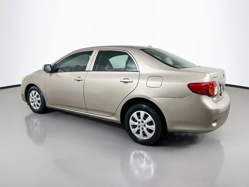 Used 2010 Toyota Corolla LE FWD image 8