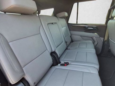 Used 2025 Chevrolet Tahoe LT AWD/4WD image 21