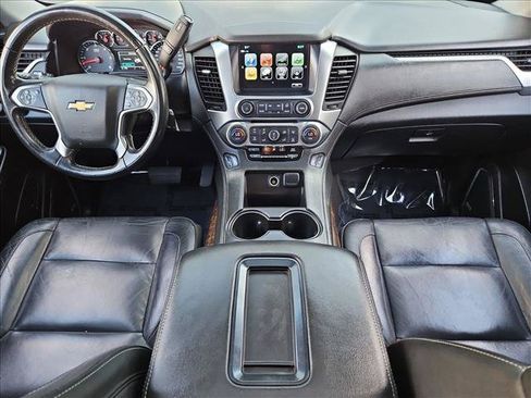 Used 2020 Chevrolet Suburban LT AWD/4WD image 18