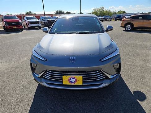 New 2026 Buick Envista Preferred image 8