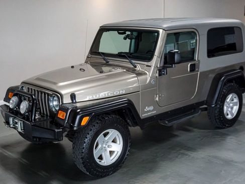 Used 2006 Jeep Wrangler Unlimited Rubicon w/ Security Group AWD/4WD image 38
