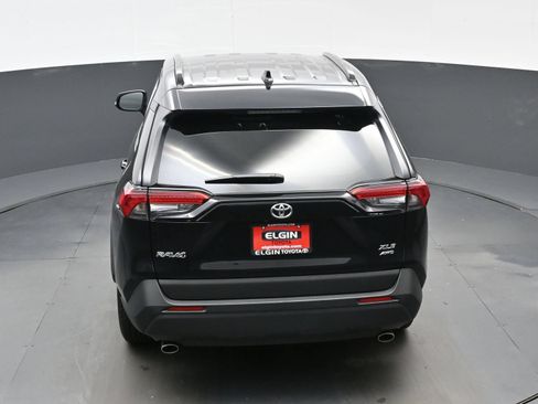 Used 2025 Toyota RAV4 XLE AWD/4WD image 39