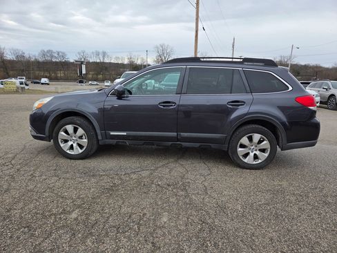 Used 2011 Subaru Outback 3.6R Limited image 1