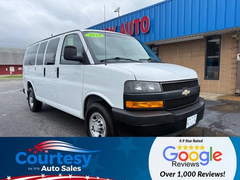Used 2018 Chevrolet Express 2500 LS w/ Driver Convenience Package RWD image 1