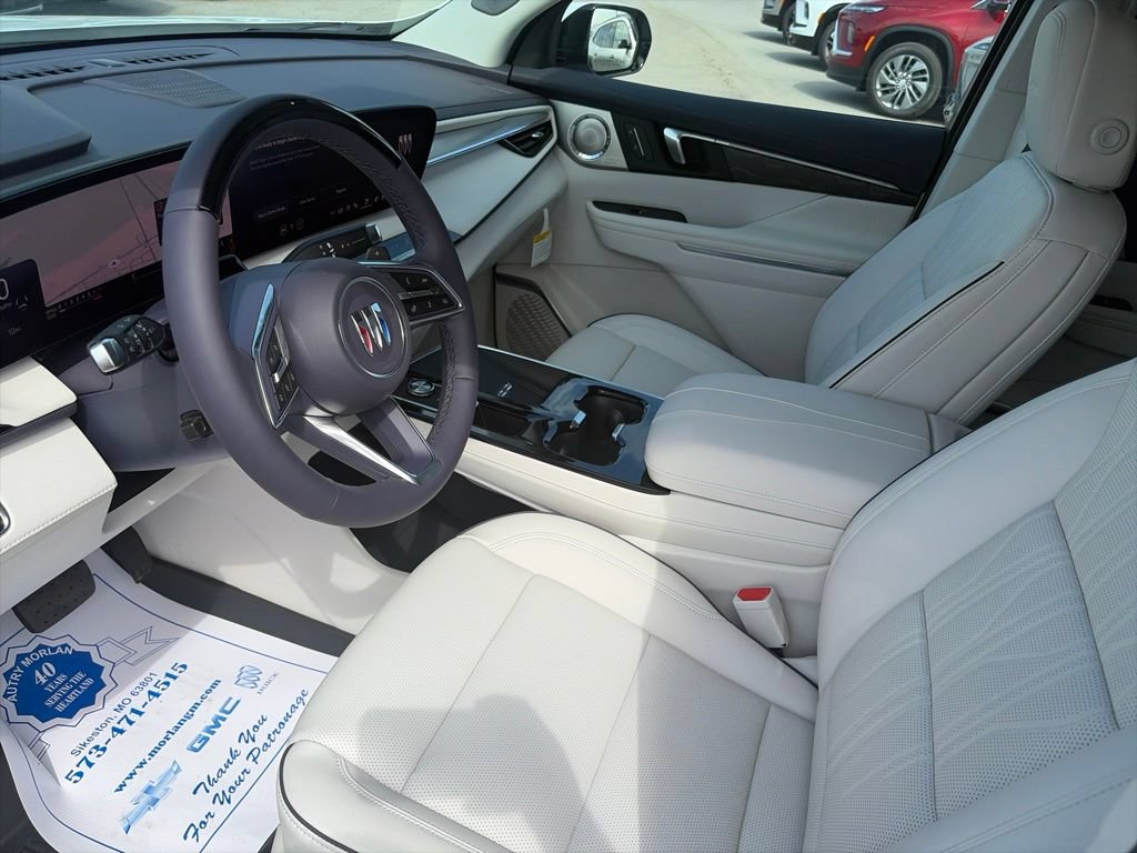 New 2027 Buick Enclave Avenir w/ LPO, Floor Liner Package AWD/4WD image 16