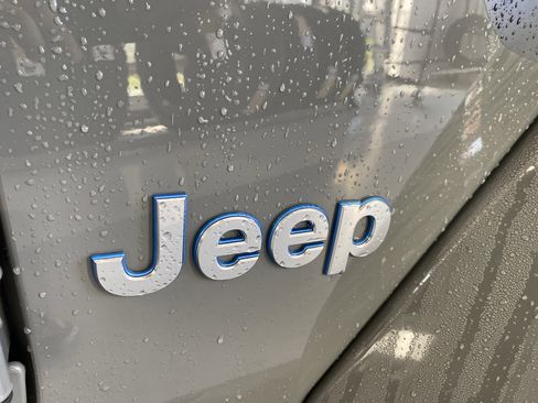 Used 2021 Jeep Wrangler Unlimited Sahara image 26