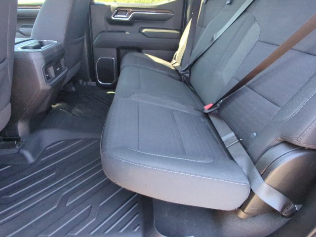 Used 2023 Chevrolet Silverado 1500 RST w/ Z71 Off-Road Package AWD/4WD image 23
