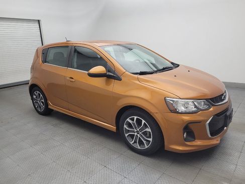 Used 2019 Chevrolet Sonic LT w/ Convenience Package FWD image 11