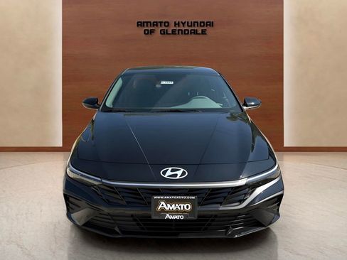 Used 2025 Hyundai Elantra Sport w/ Cargo Package FWD image 6