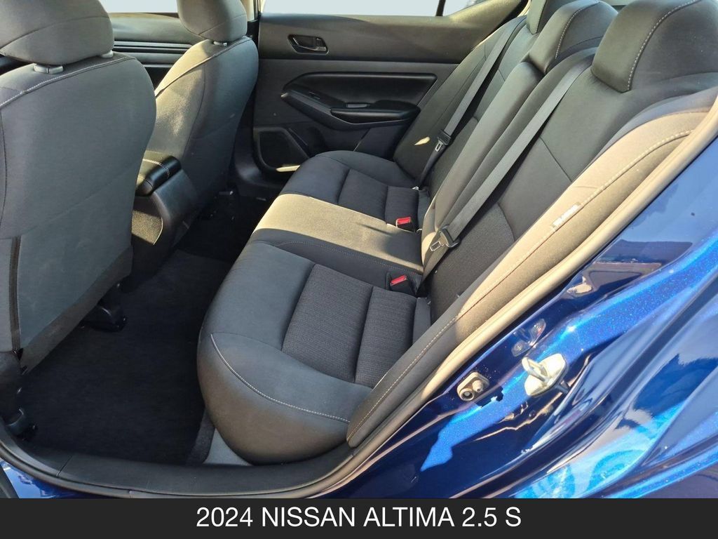 Certified 2024 Nissan Altima 2.5 S FWD image 16