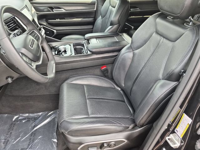 Used 2024 Jeep Wagoneer Series II w/ Flexible Seating Group AWD/4WD image 16