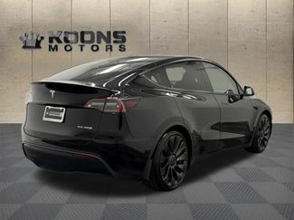 Used 2022 Tesla Model Y Performance AWD/4WD video 4
