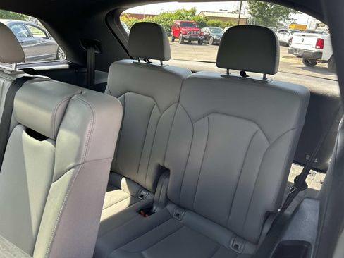 Used 2020 Audi Q7 2.0T Premium Plus w/ Premium Plus Package AWD/4WD image 27
