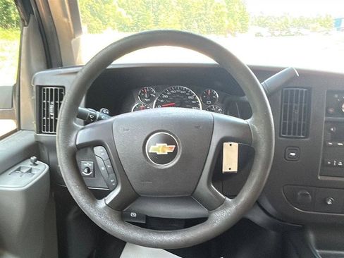 Used 2016 Chevrolet Express 3500 LT w/ LT Preferred Equipment Group RWD image 22