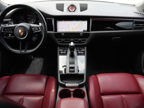 Used 2024 Porsche Macan GTS AWD/4WD image 7