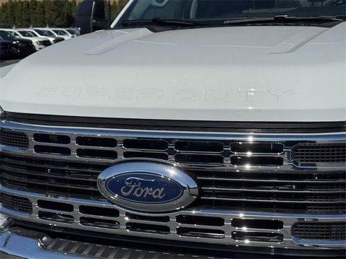 New 2026 Ford F250 XLT image 5