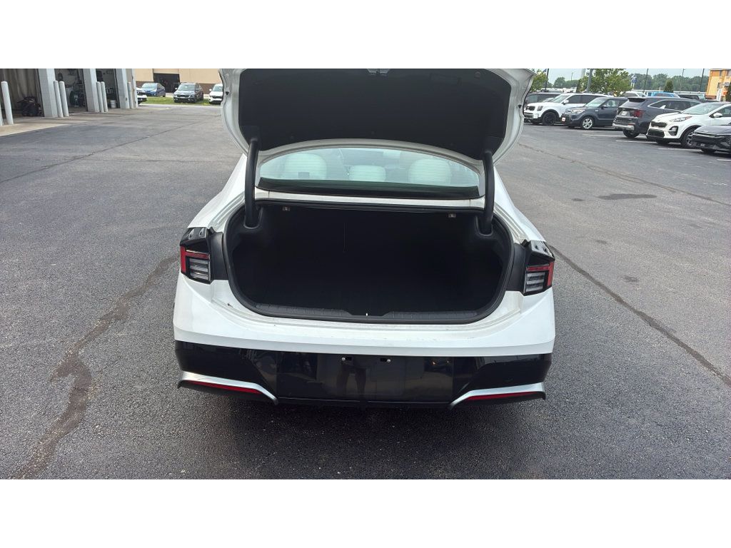 Used 2024 Hyundai Sonata SEL FWD image 9