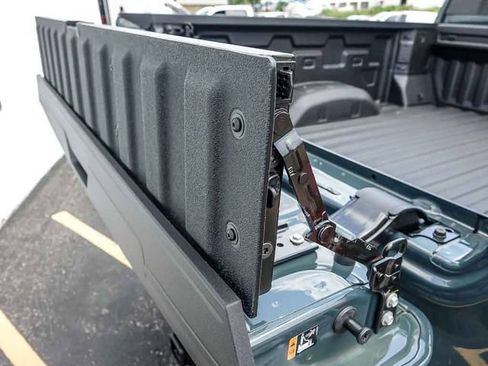 New 2026 Chevrolet Silverado 2500 ZR2 w/ LPO, Dark Essentials Package AWD/4WD image 10