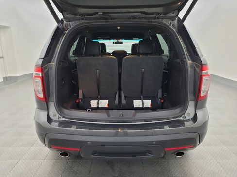 Used 2015 Ford Explorer XLT w/ Equipment Group 202B image 29