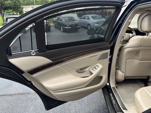 Used 2014 Mercedes-Benz S 550 Sedan image 15
