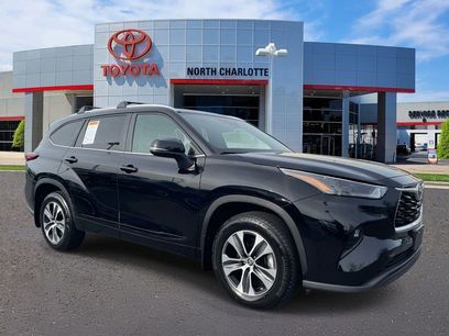 Used 2023 Toyota Highlander XLE