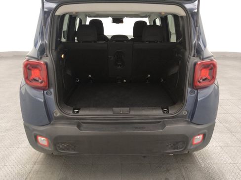 Used 2020 Jeep Renegade Latitude w/ LED Lighting Group image 29