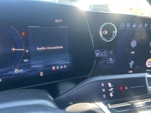 New 2026 Chevrolet Equinox EV LT image 26