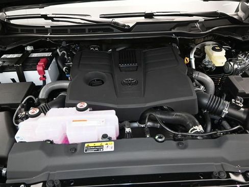 New 2026 Toyota Tundra SR5 w/ SR5 Convenience Package AWD/4WD image 17