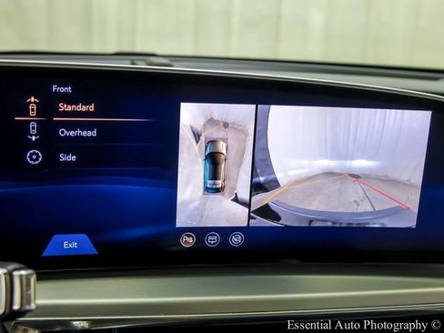 Certified 2024 Cadillac Lyriq Luxury AWD/4WD image 17