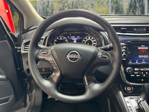 Used 2023 Nissan Murano S AWD/4WD image 18