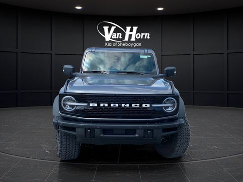 Used 2025 Ford Bronco Badlands AWD/4WD image 2