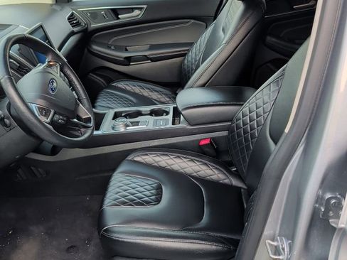 Used 2024 Ford Edge Titanium AWD/4WD image 7