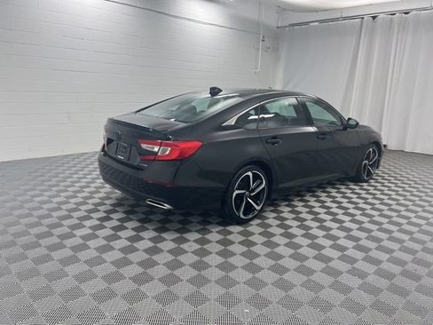 Used 2018 Honda Accord Sport image 4