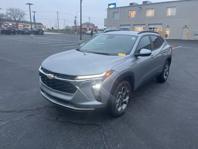 Certified 2025 Chevrolet Trax LT w/ Driver Confidence Package