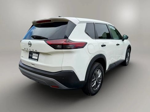 Used 2022 Nissan Rogue S AWD/4WD image 5