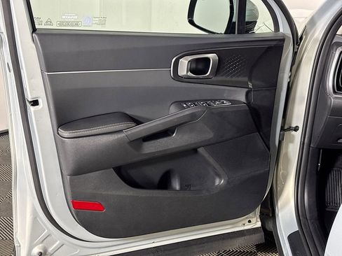 New 2026 Kia Sorento S image 10
