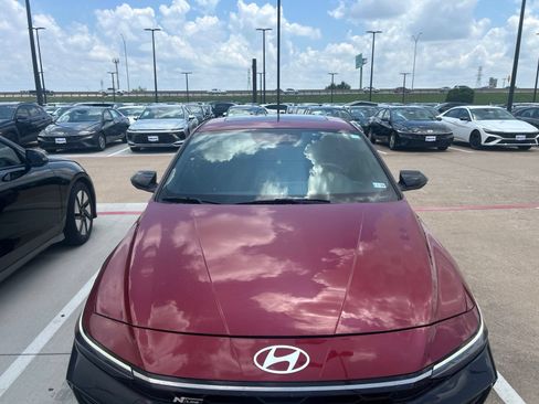 Used 2024 Hyundai Elantra N Line FWD image 2