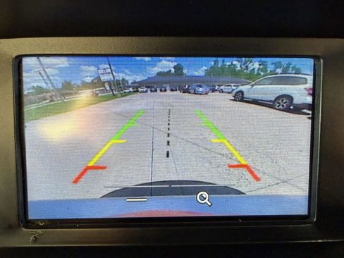 Used 2017 Ford Focus SE FWD image 13