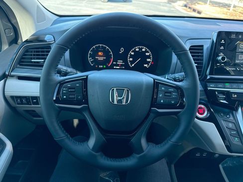 New 2026 Honda Odyssey Elite image 14