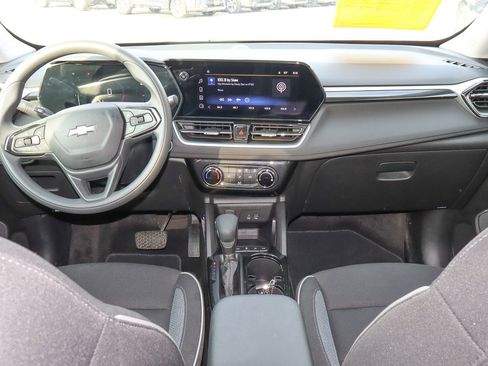 Used 2025 Chevrolet TrailBlazer LT image 10