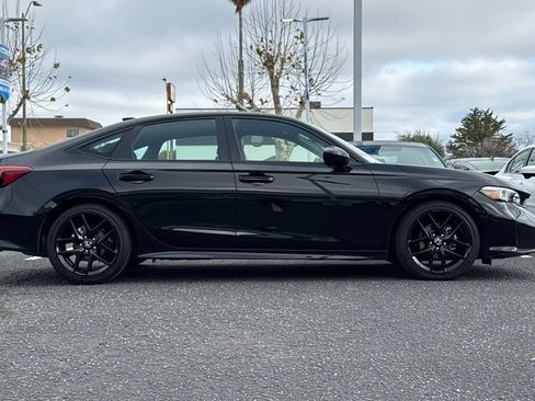 Used 2025 Honda Civic Sport image 8