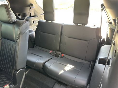 Used 2023 Mitsubishi Outlander SEL FWD image 25