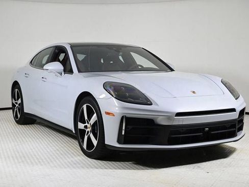Certified 2024 Porsche Panamera 4 image 9